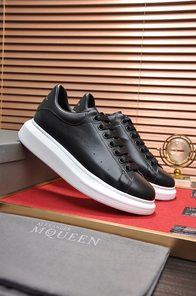 Alexander McQueen Casual Shoes For Men EasyMatch 2833
