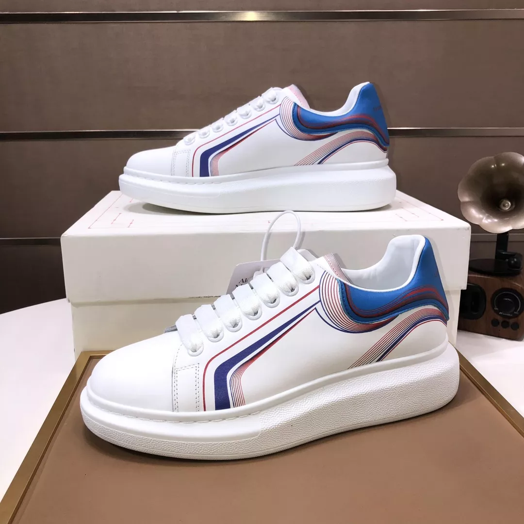 Alexander McQueen Casual Shoes For Men Elegant 2225