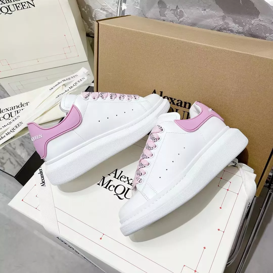 Alexander McQueen Casual Shoes For Men GoodFit 1556
