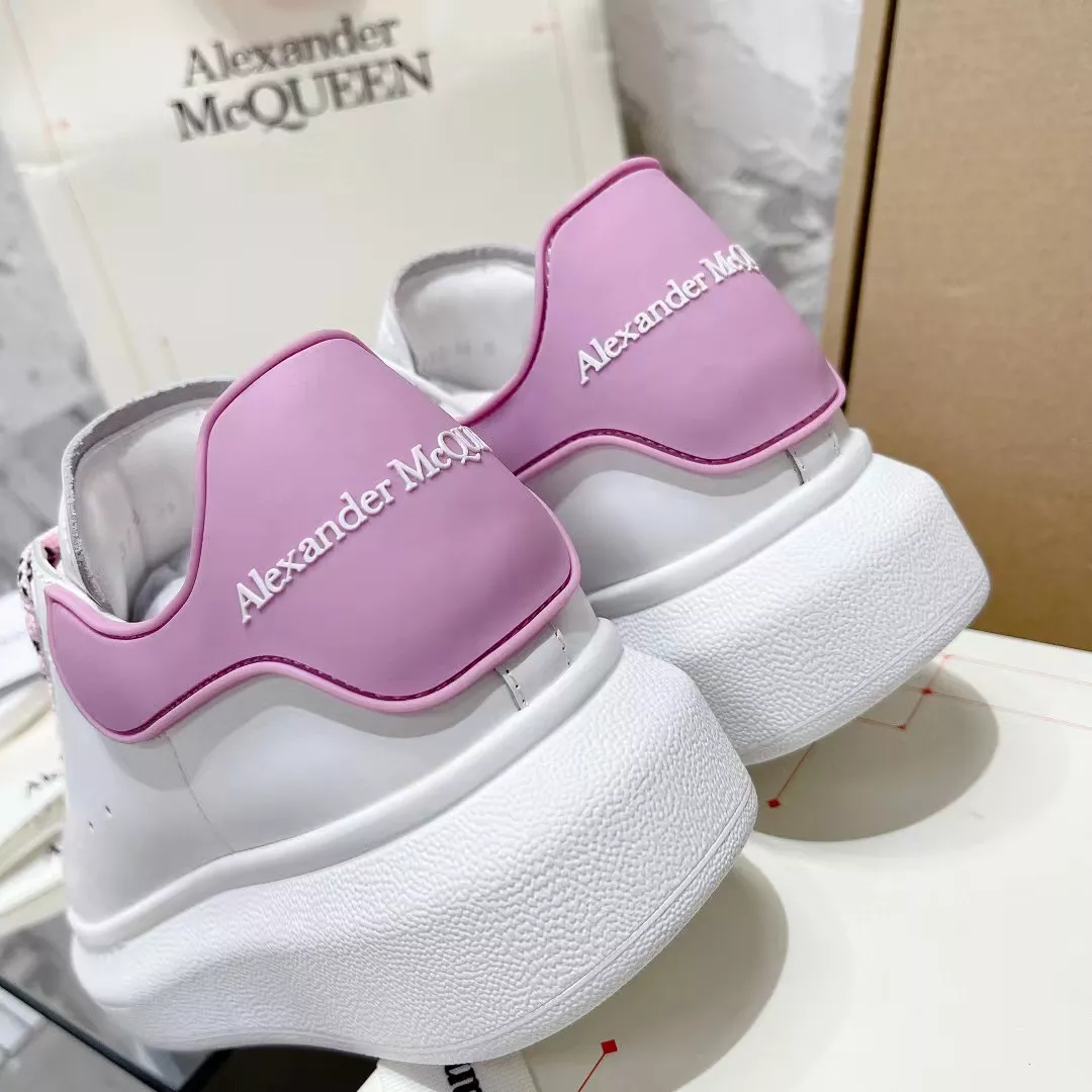 Alexander McQueen Casual Shoes For Men GoodFit 1556