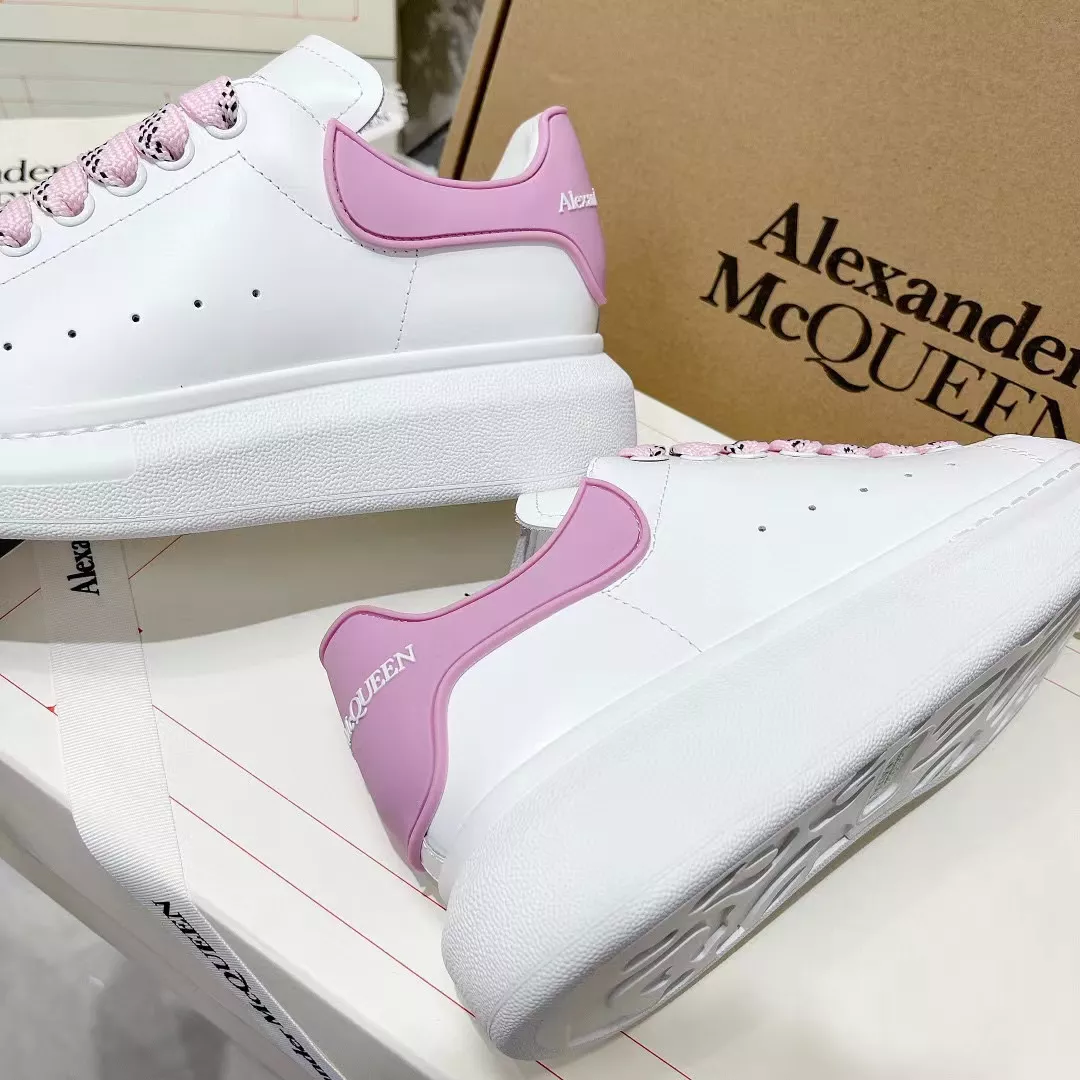 Alexander McQueen Casual Shoes For Men GoodFit 1556
