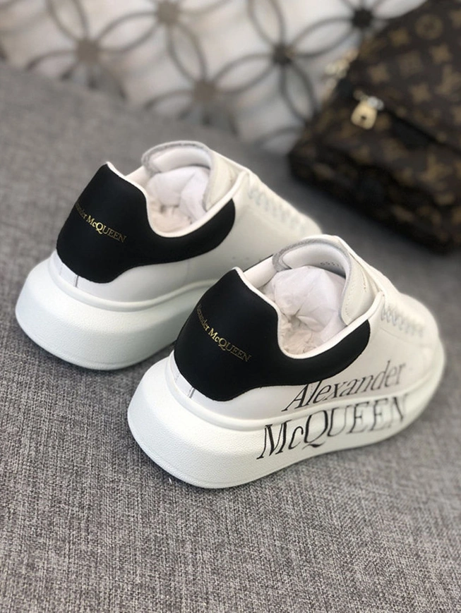 Alexander McQueen Casual Shoes For Men Modern 8324