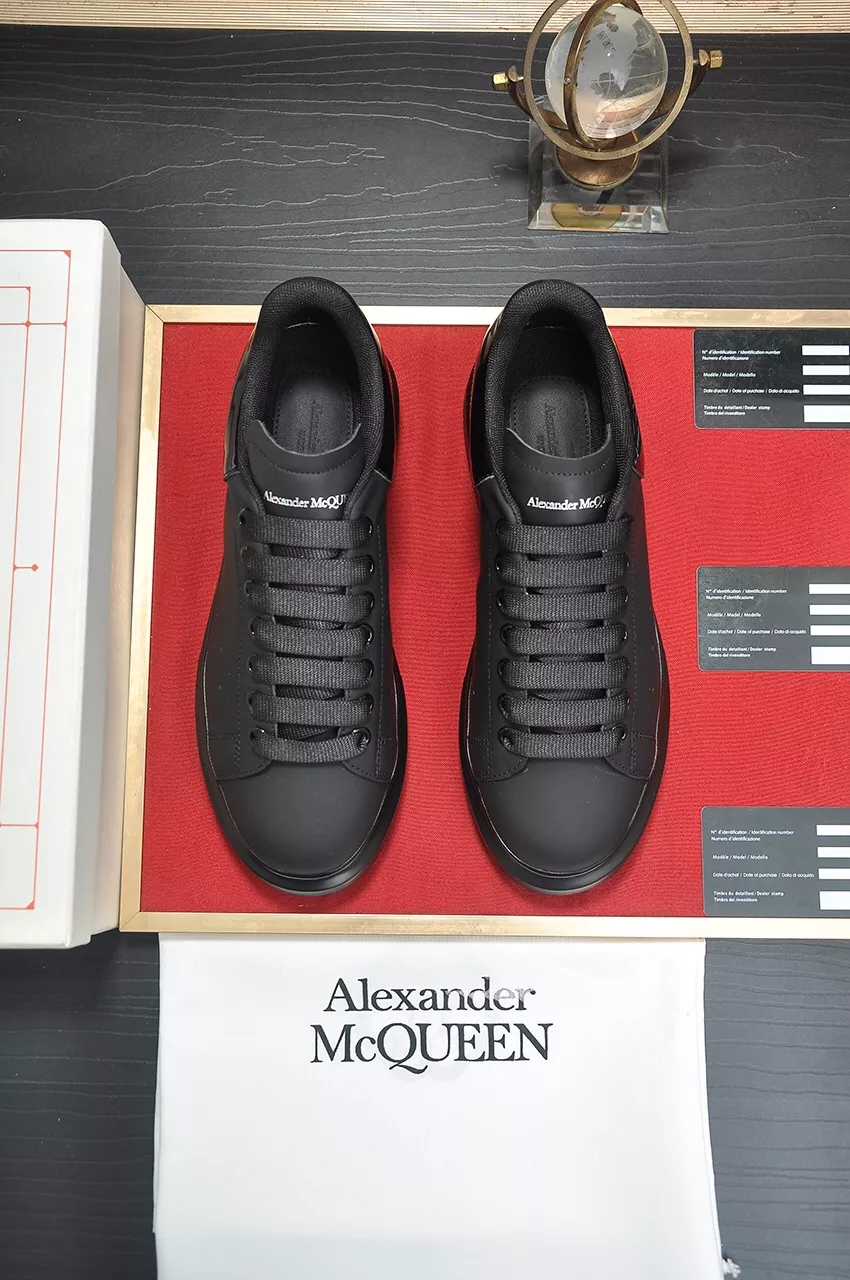 Alexander McQueen Casual Shoes For Men ModernLook 4901