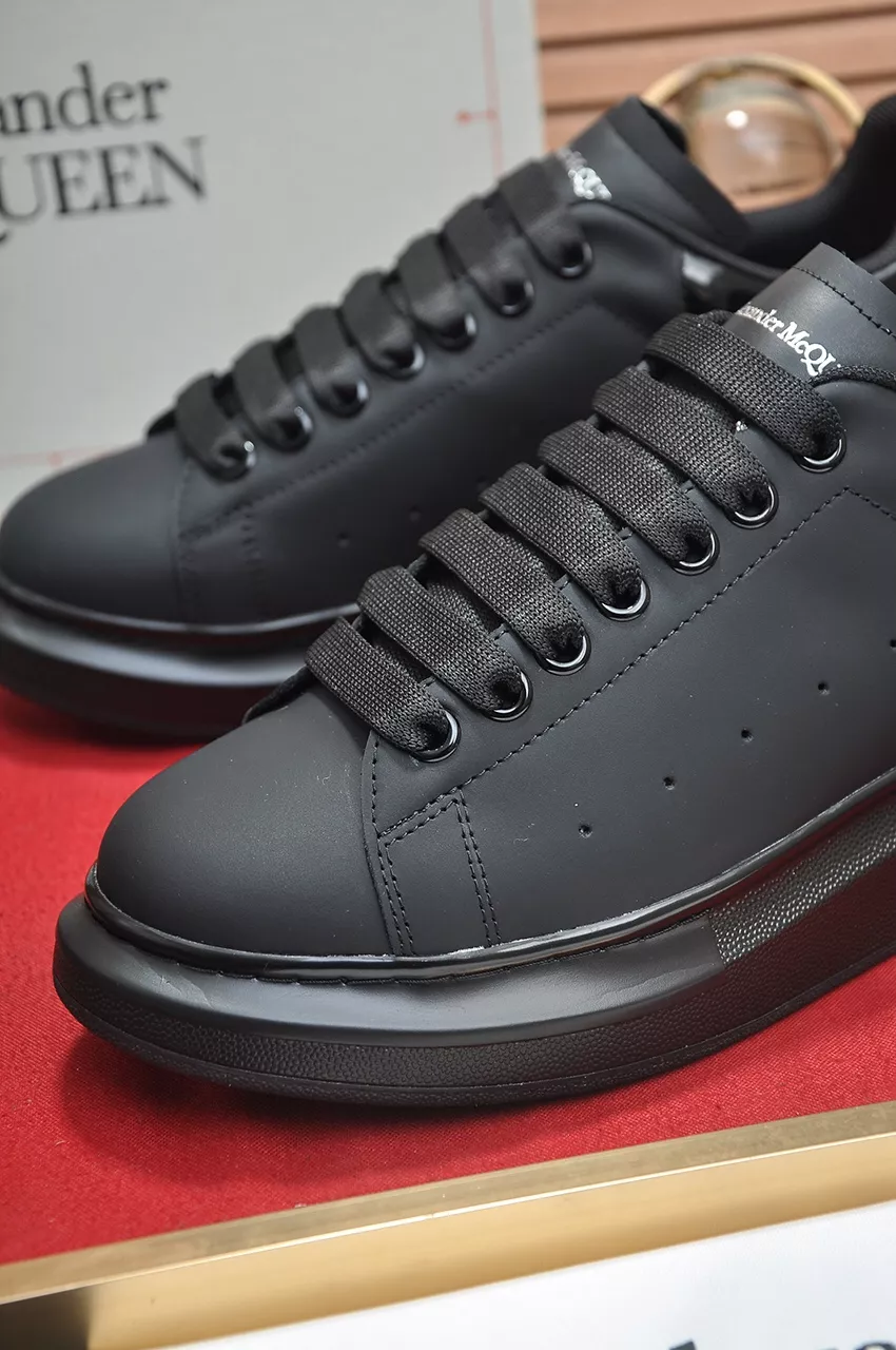 Alexander McQueen Casual Shoes For Men ModernLook 4901