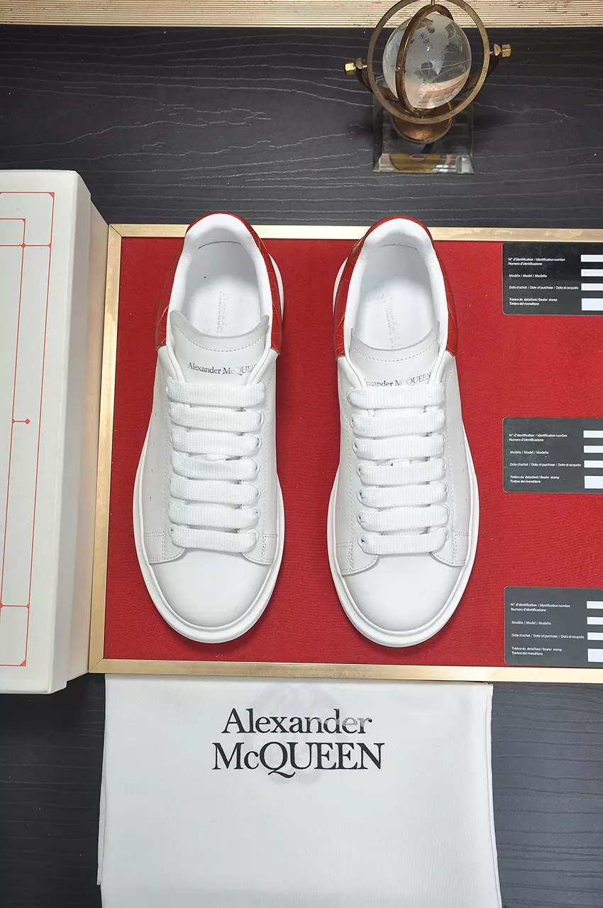 Alexander McQueen Casual Shoes For Men Practical 1231