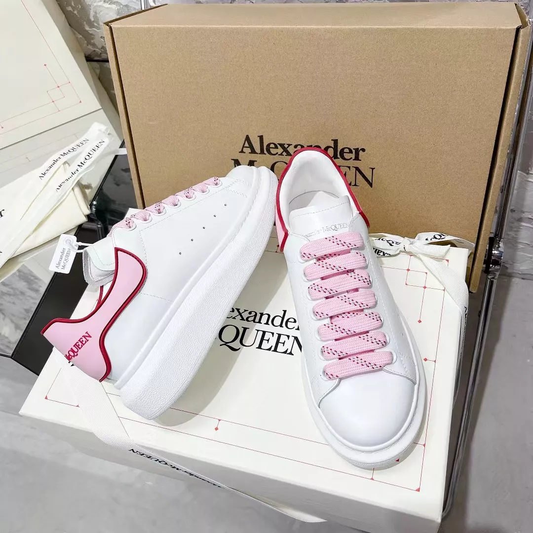 Alexander McQueen Casual Shoes For Men Practical 6374