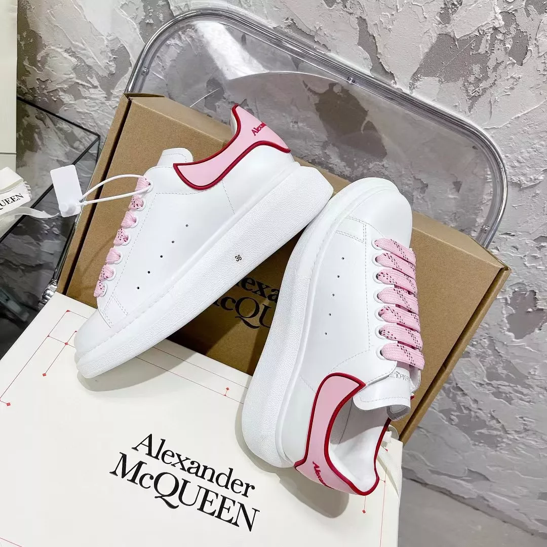 Alexander McQueen Casual Shoes For Men Practical 6374