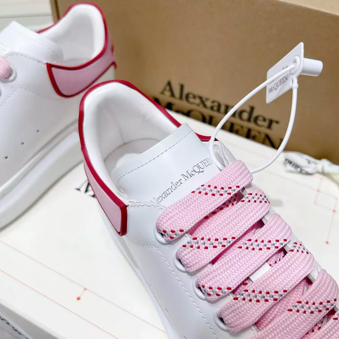 Alexander McQueen Casual Shoes For Men Practical 6374