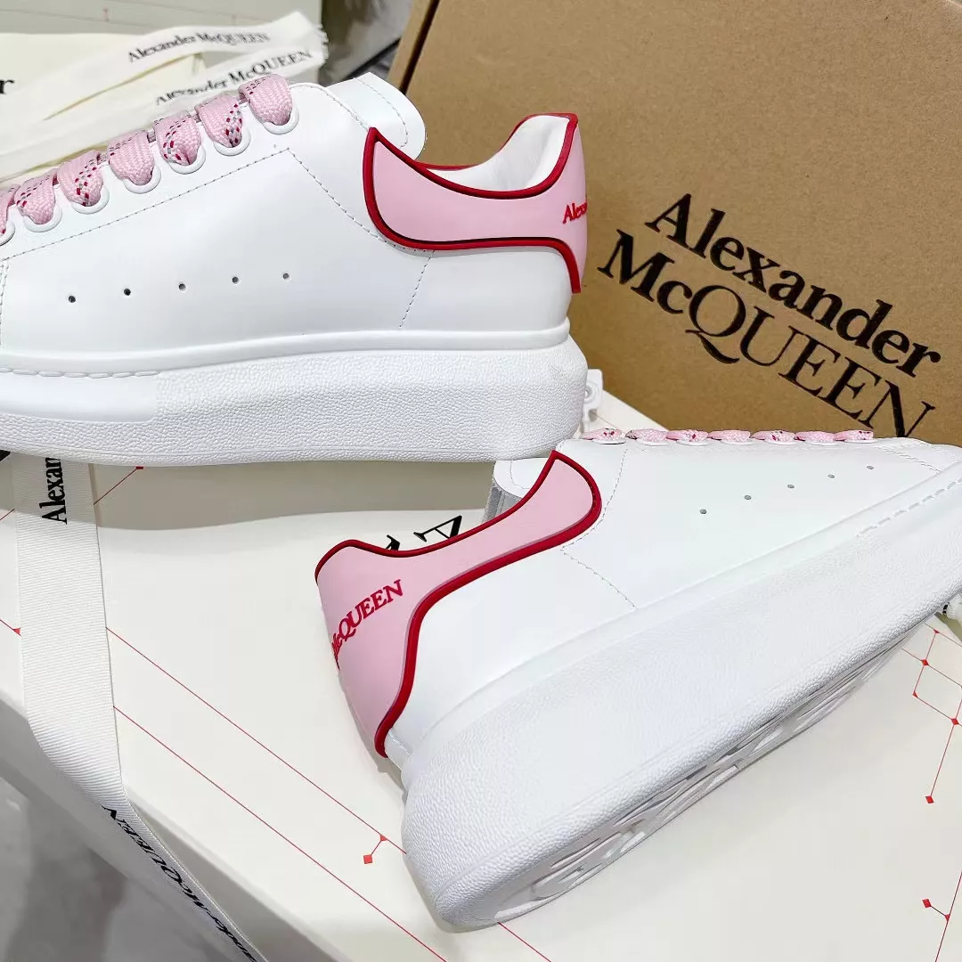 Alexander McQueen Casual Shoes For Men Practical 6374