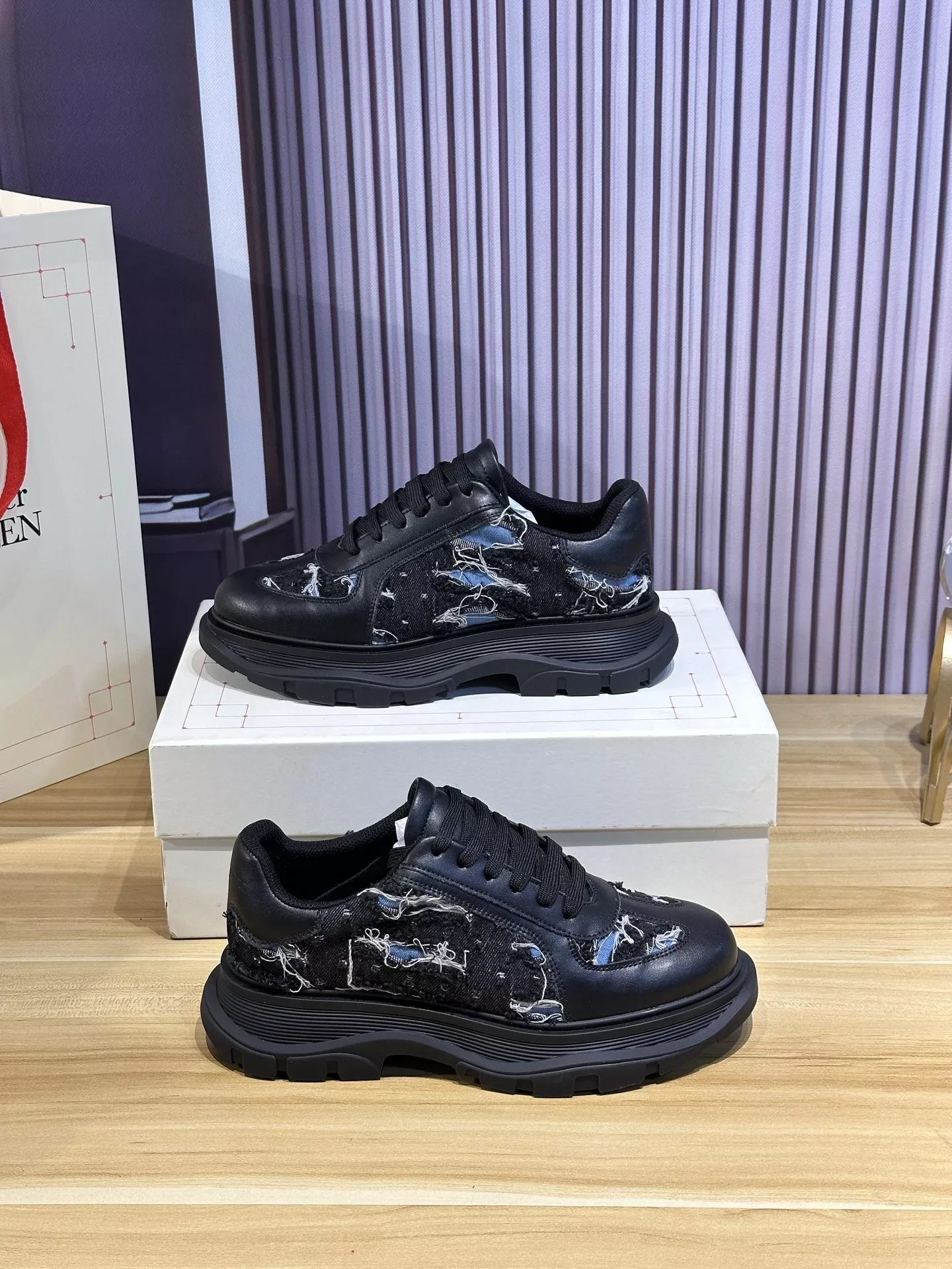 Alexander McQueen Casual Shoes For Men Reliable 7269
