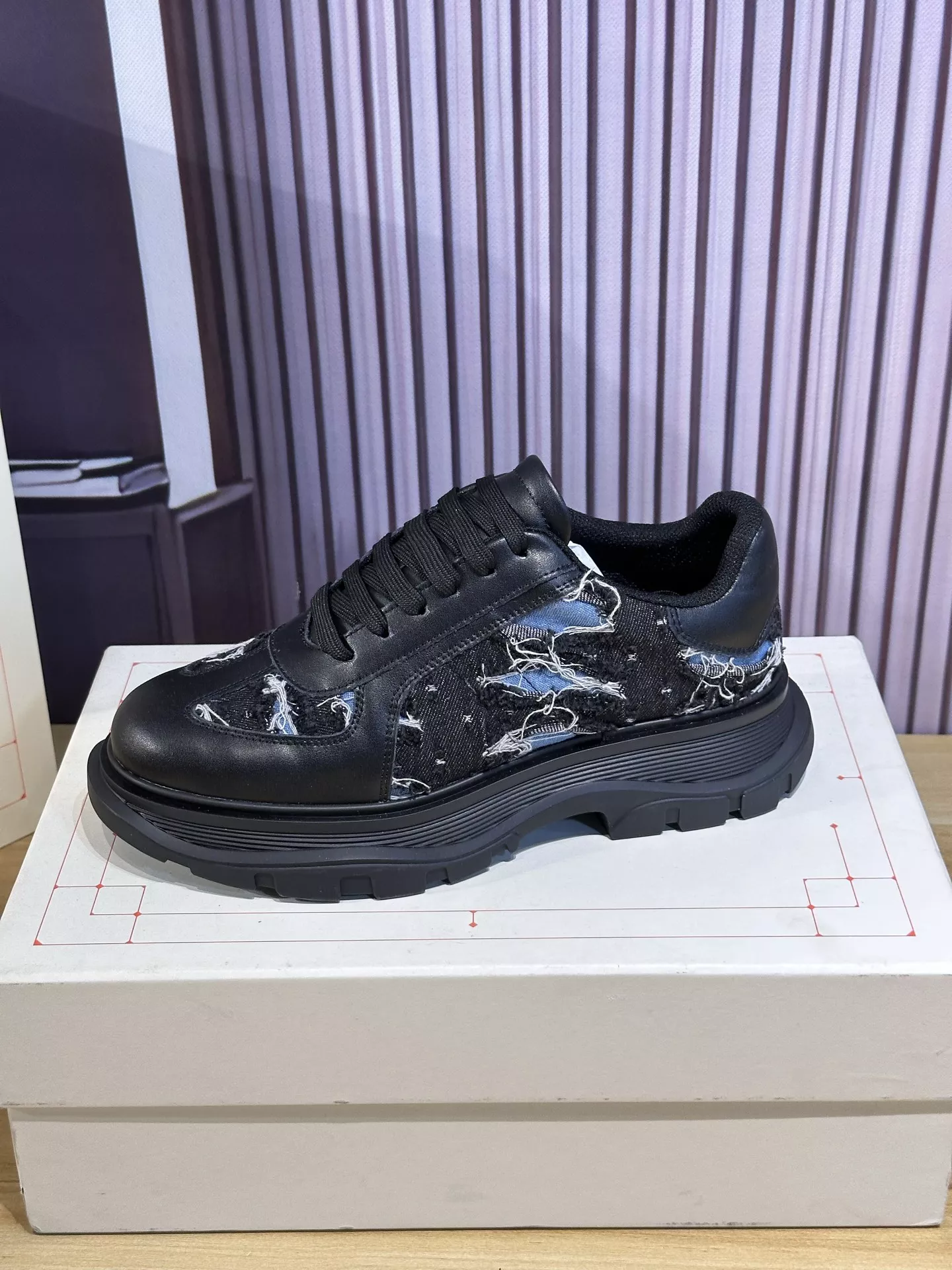 Alexander McQueen Casual Shoes For Men Reliable 7269