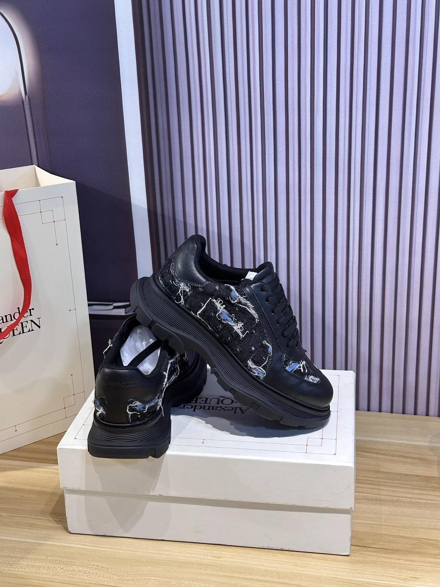 Alexander McQueen Casual Shoes For Men Reliable 7269
