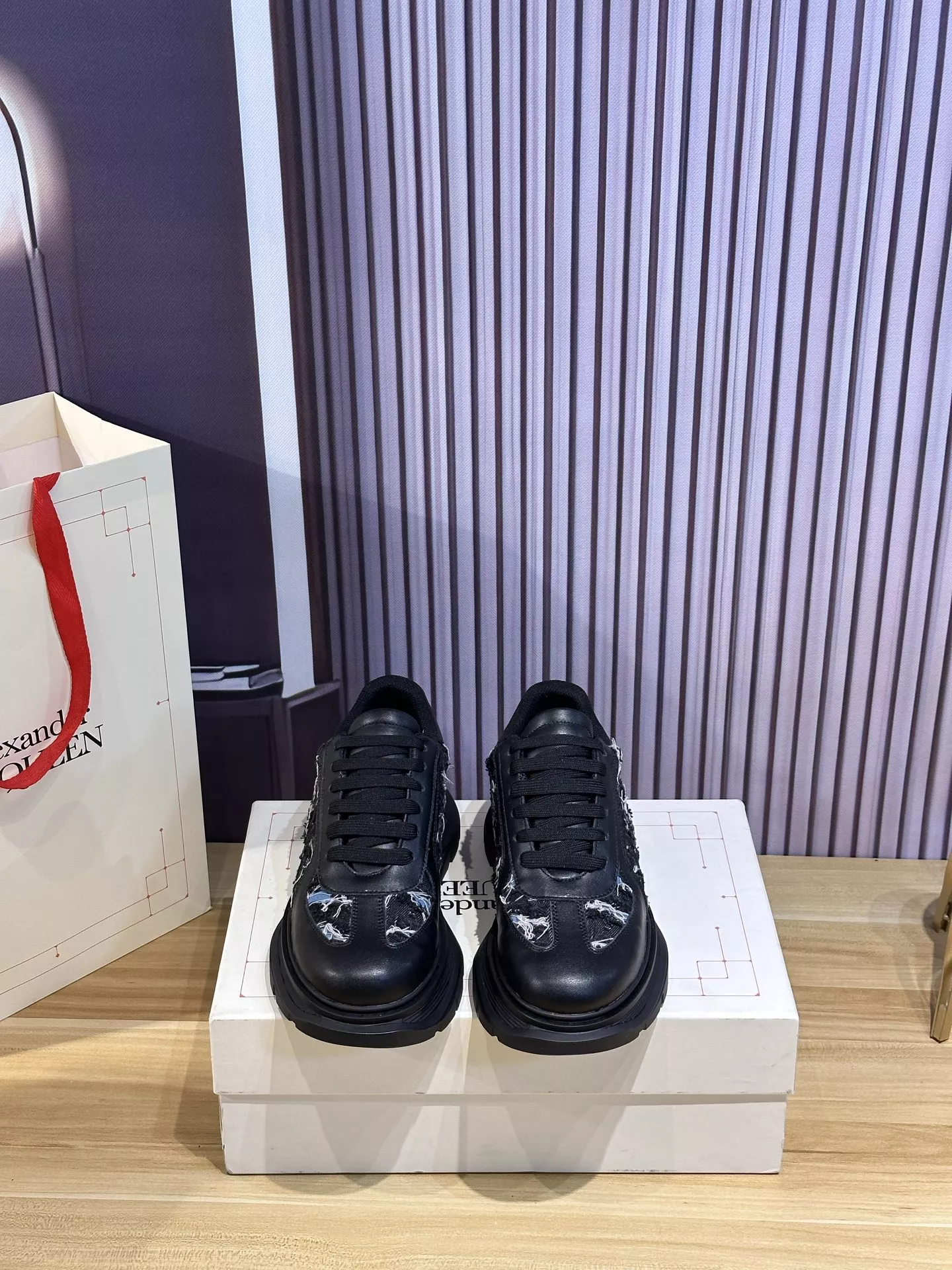 Alexander McQueen Casual Shoes For Men Reliable 7269