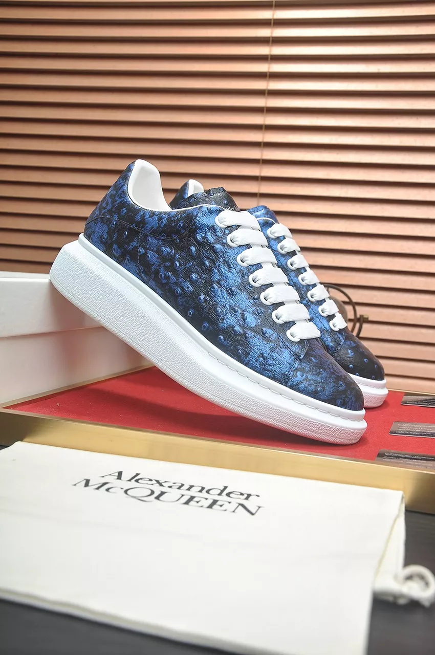 Alexander McQueen Casual Shoes For Men Resilient 9877