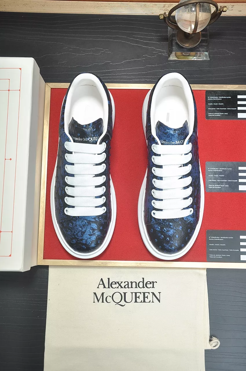 Alexander McQueen Casual Shoes For Men Resilient 9877