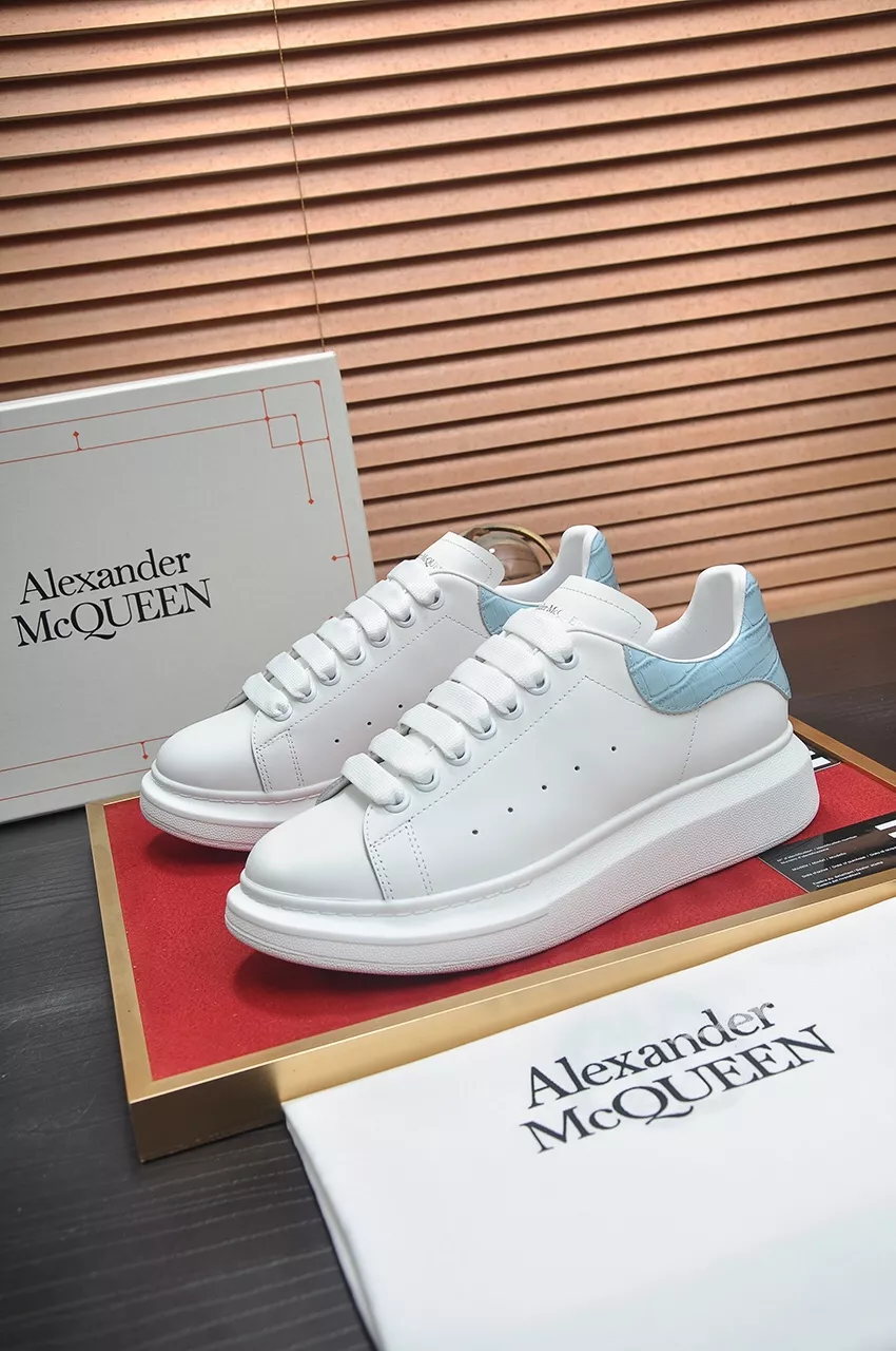 Alexander McQueen Casual Shoes For Men Sleek 9269