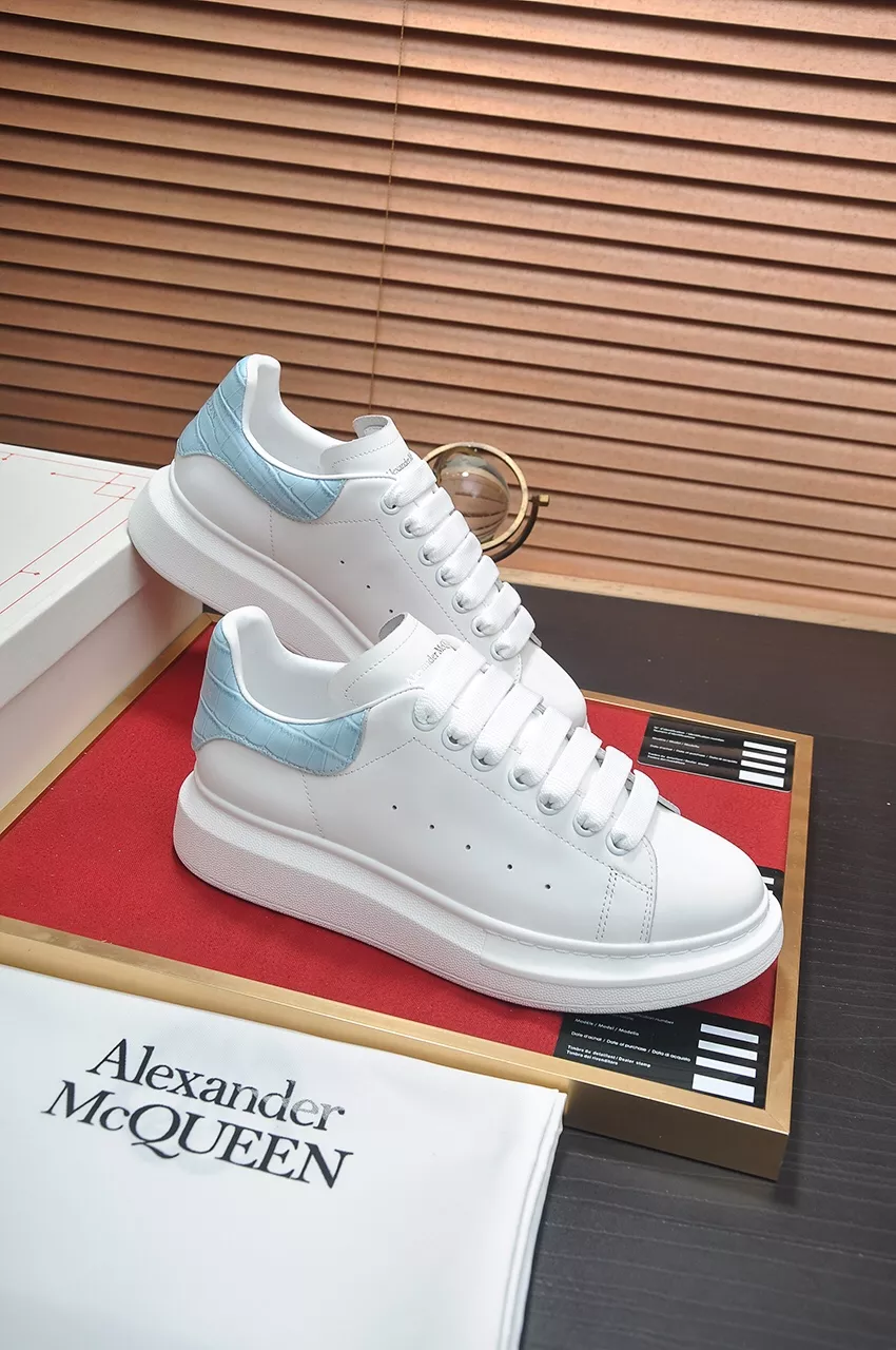 Alexander McQueen Casual Shoes For Men Sleek 9269