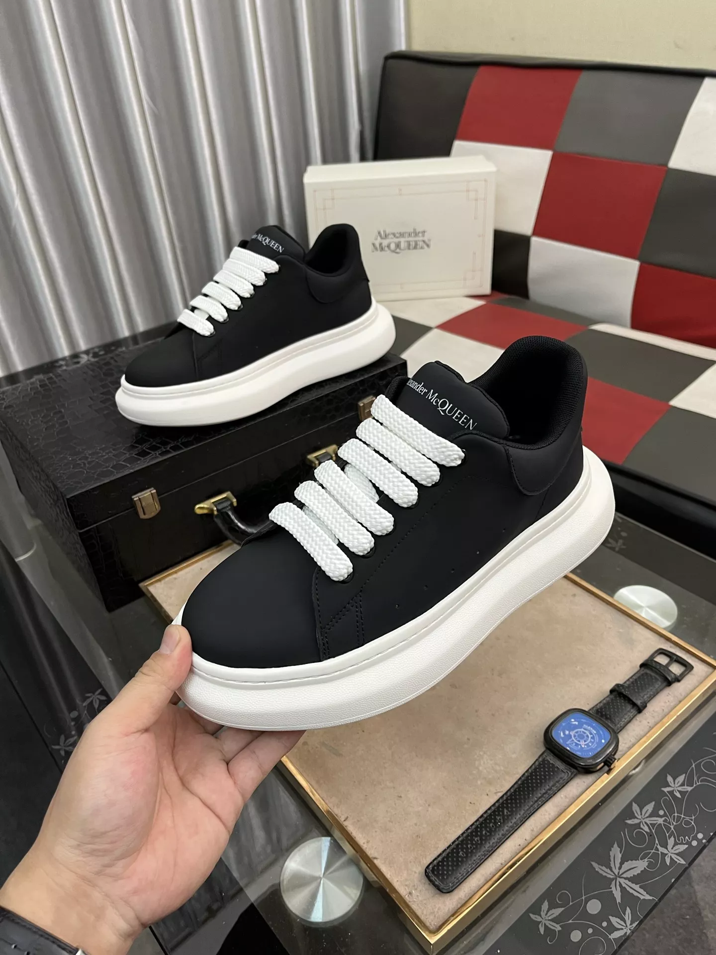 Alexander McQueen Casual Shoes For Men Soft 8537