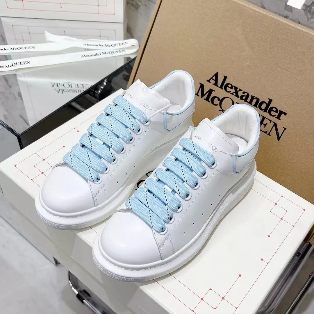 Alexander McQueen Casual Shoes For Men Sophisticated 6019