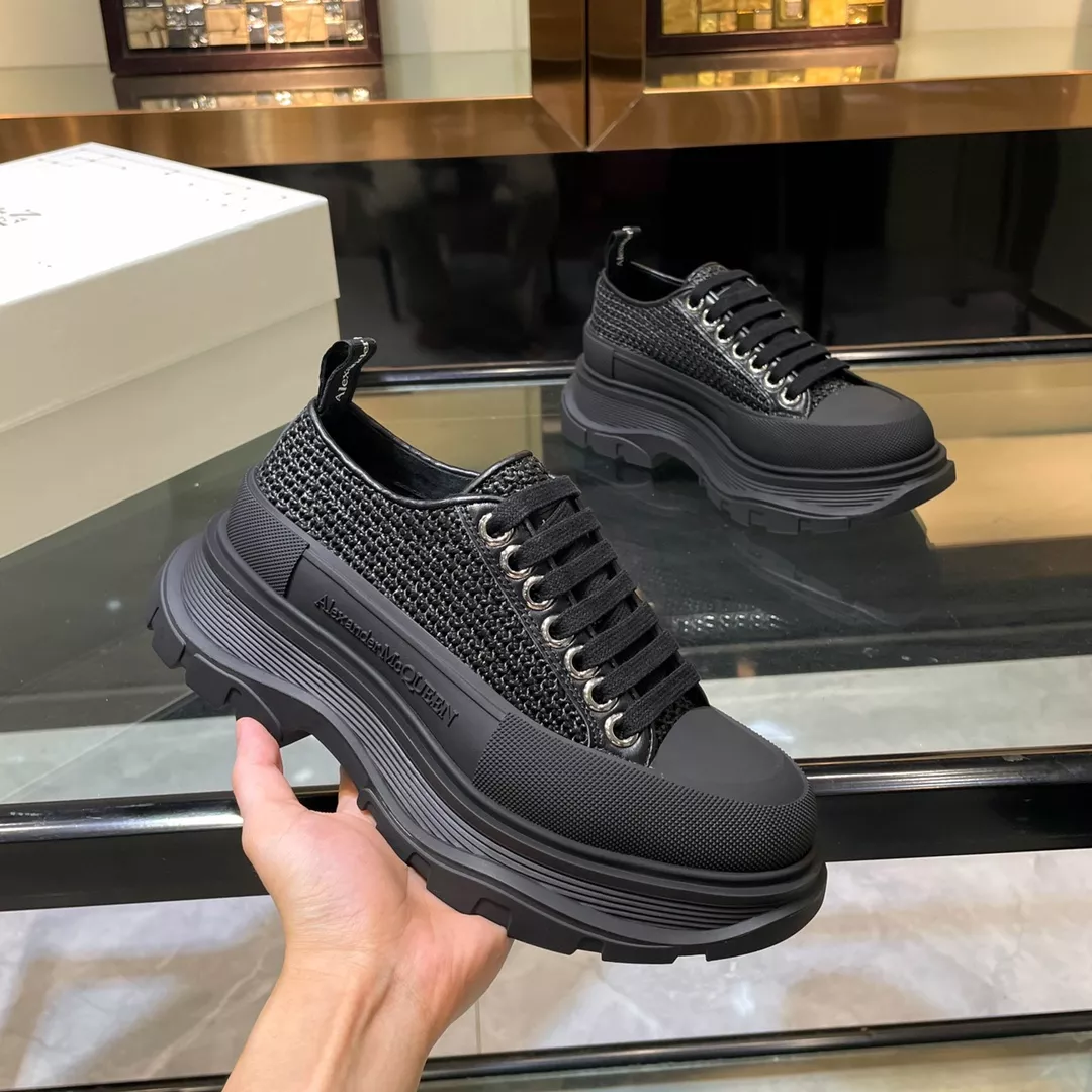 Alexander McQueen Casual Shoes For Men Timeless 4582