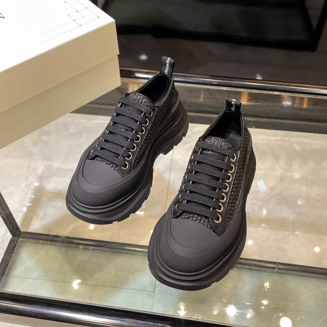 Alexander McQueen Casual Shoes For Men Timeless 4582