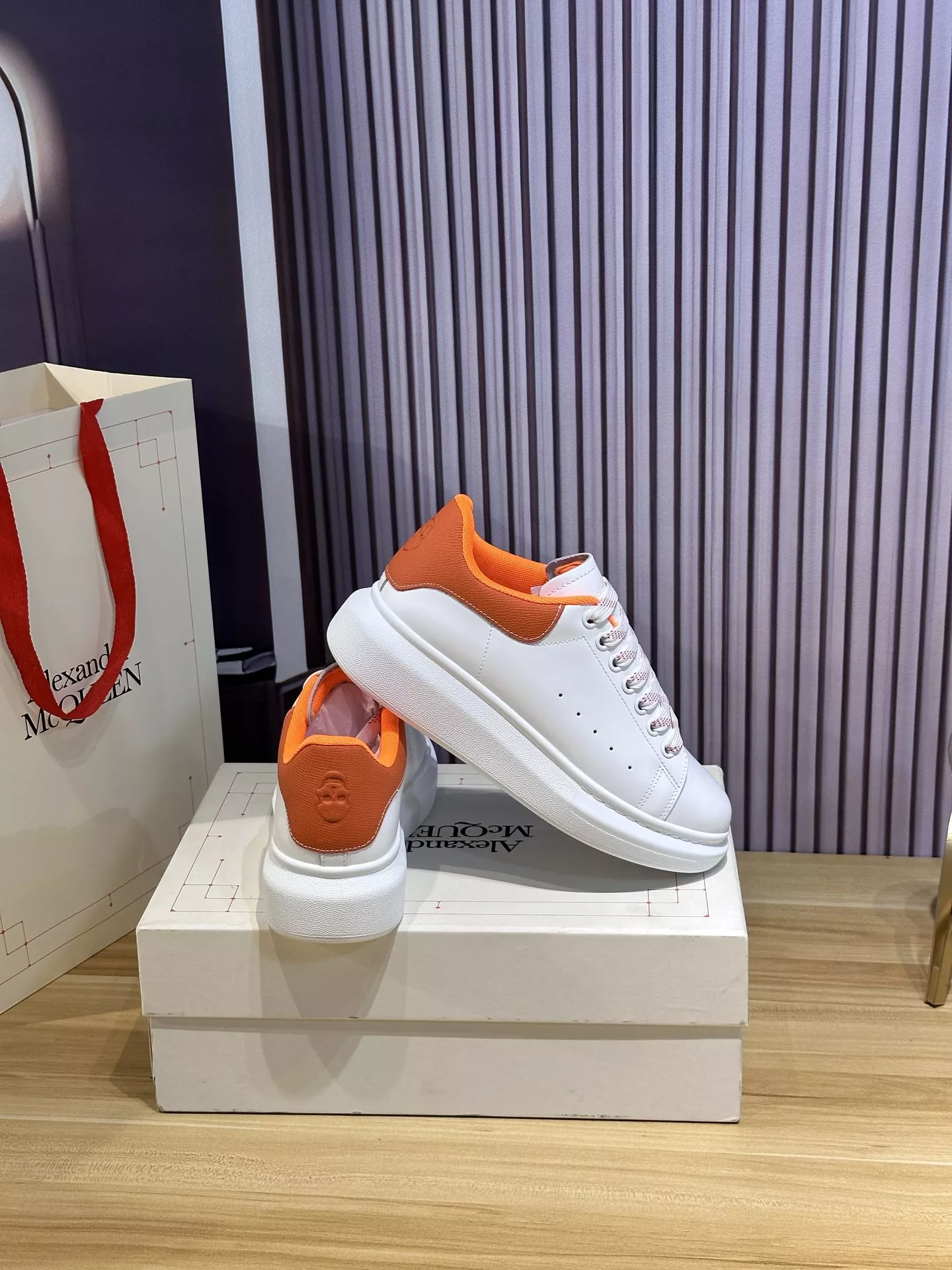 Alexander McQueen Casual Shoes For Men Unique 8530