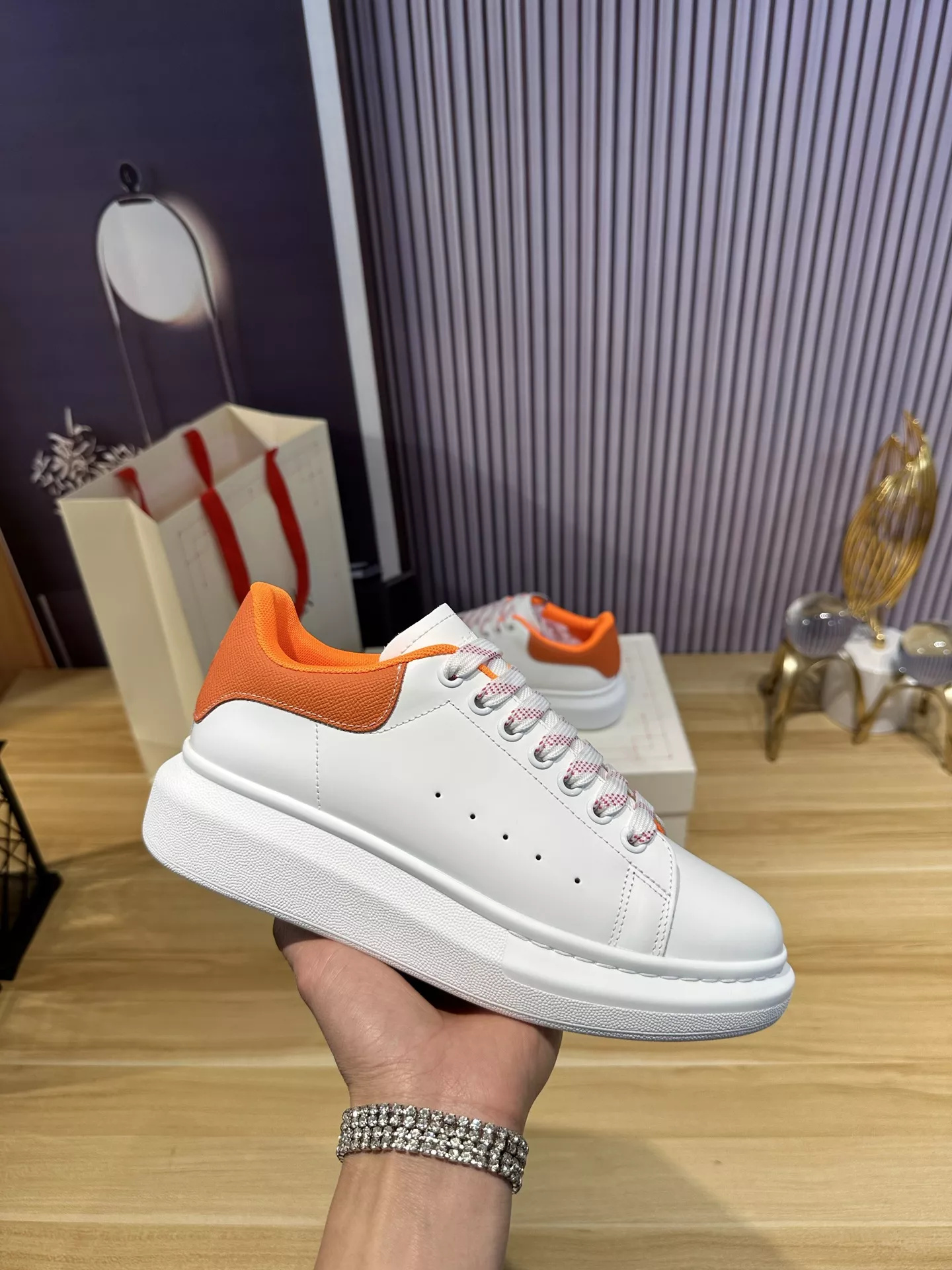 Alexander McQueen Casual Shoes For Men Unique 8530