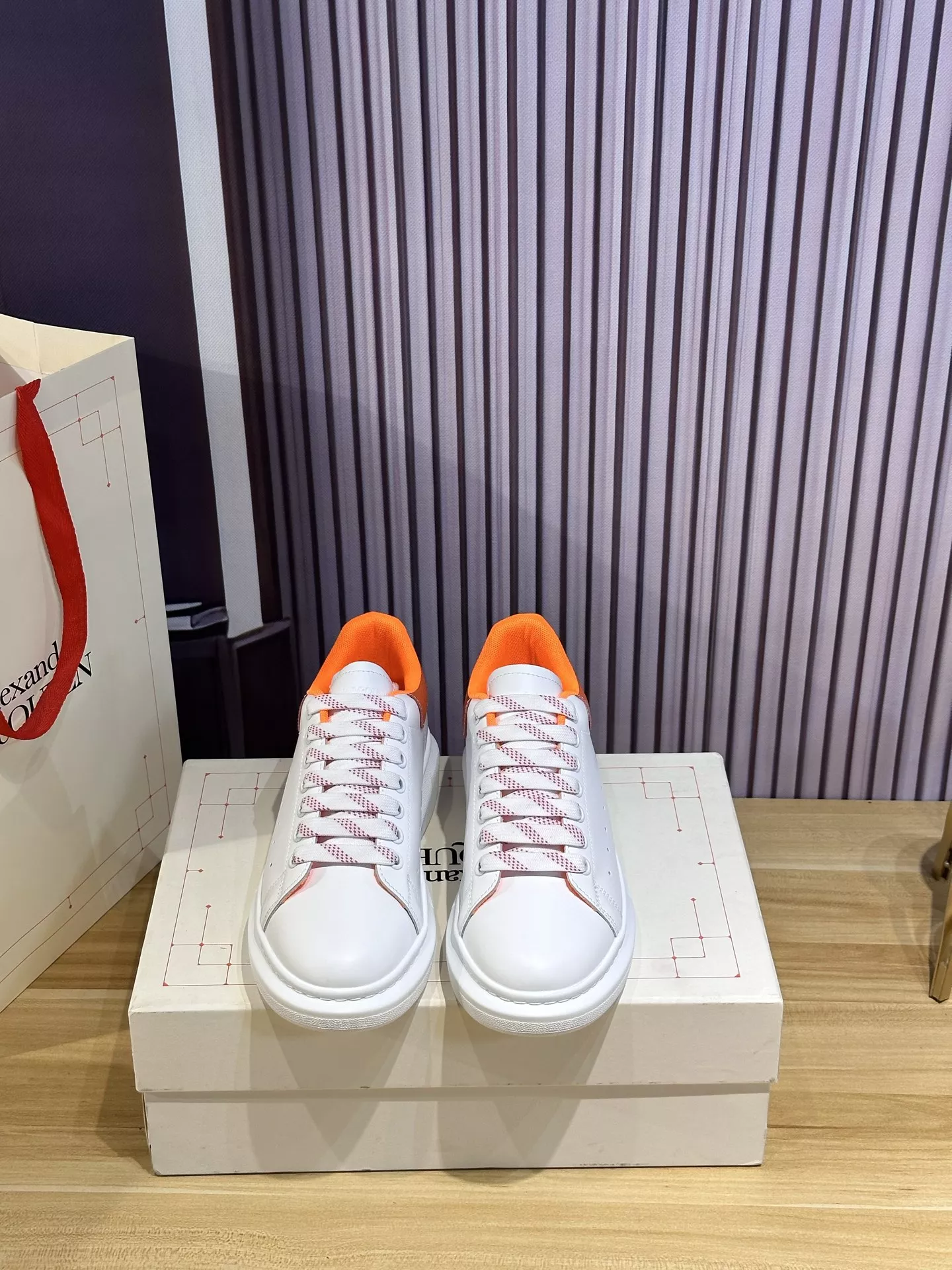 Alexander McQueen Casual Shoes For Men Unique 8530
