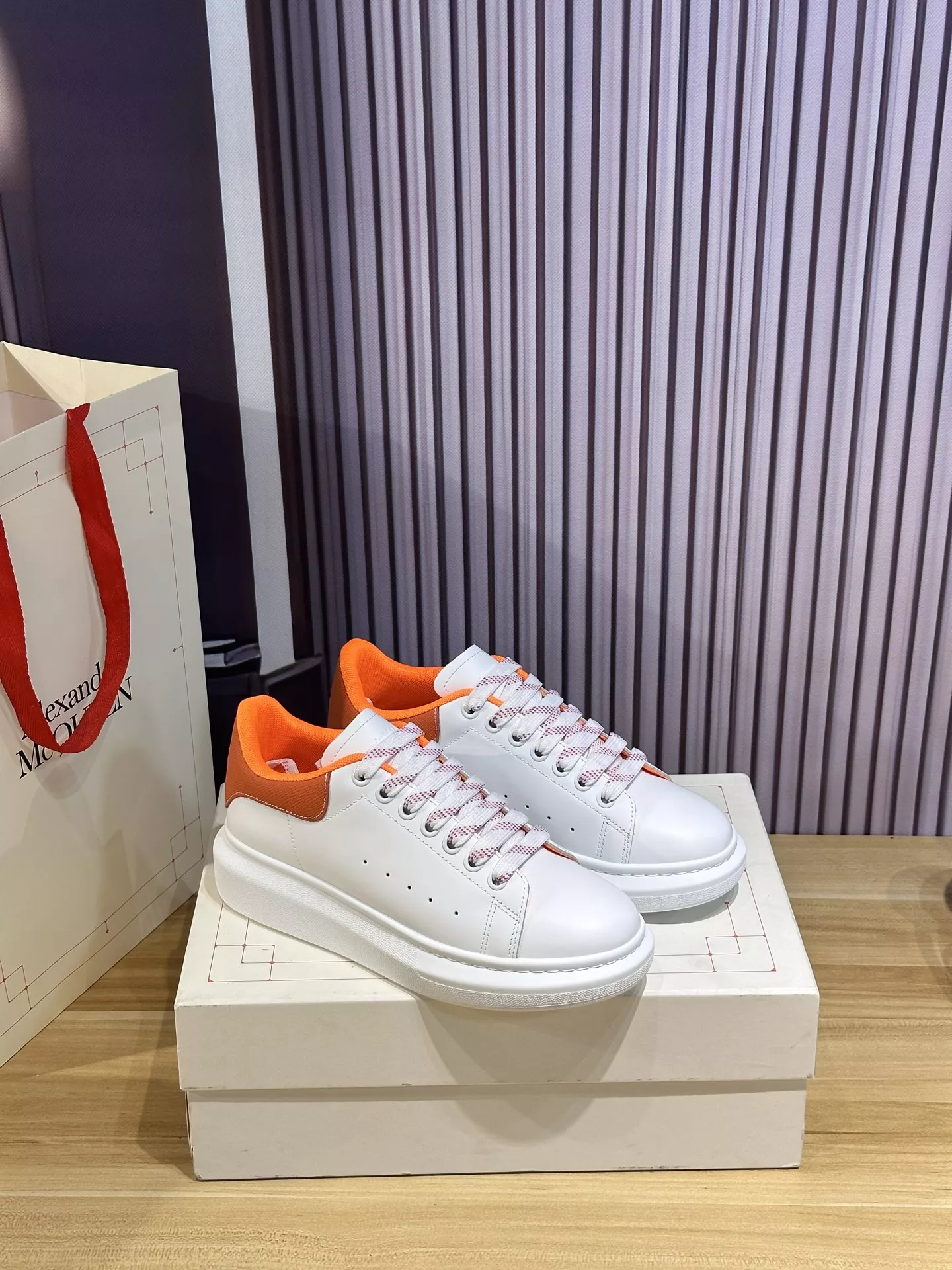Alexander McQueen Casual Shoes For Men Unique 8530