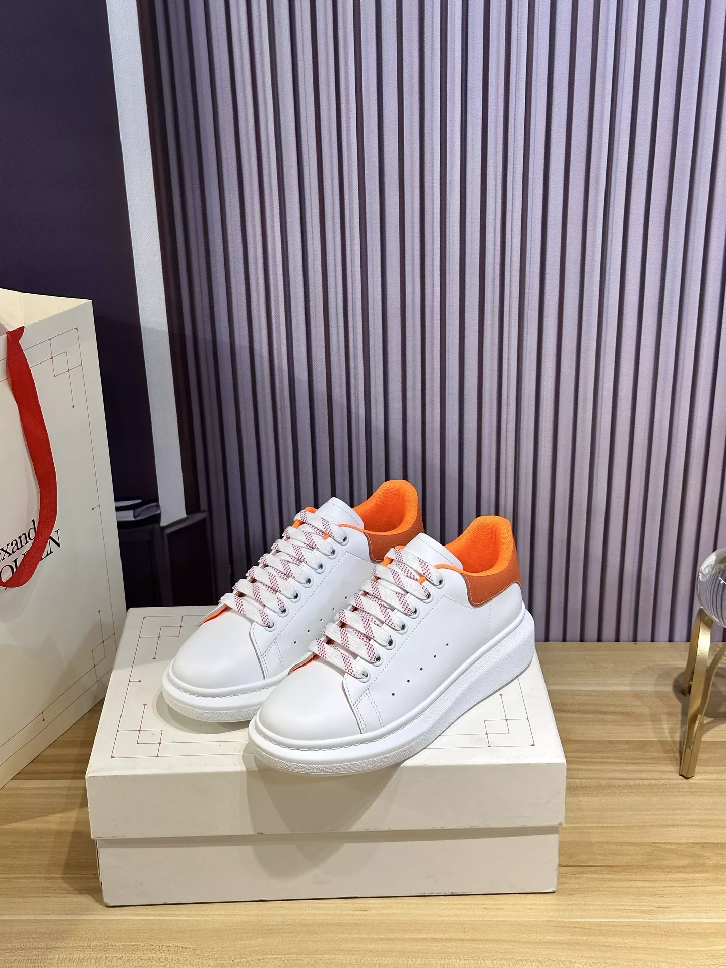 Alexander McQueen Casual Shoes For Men Unique 8530
