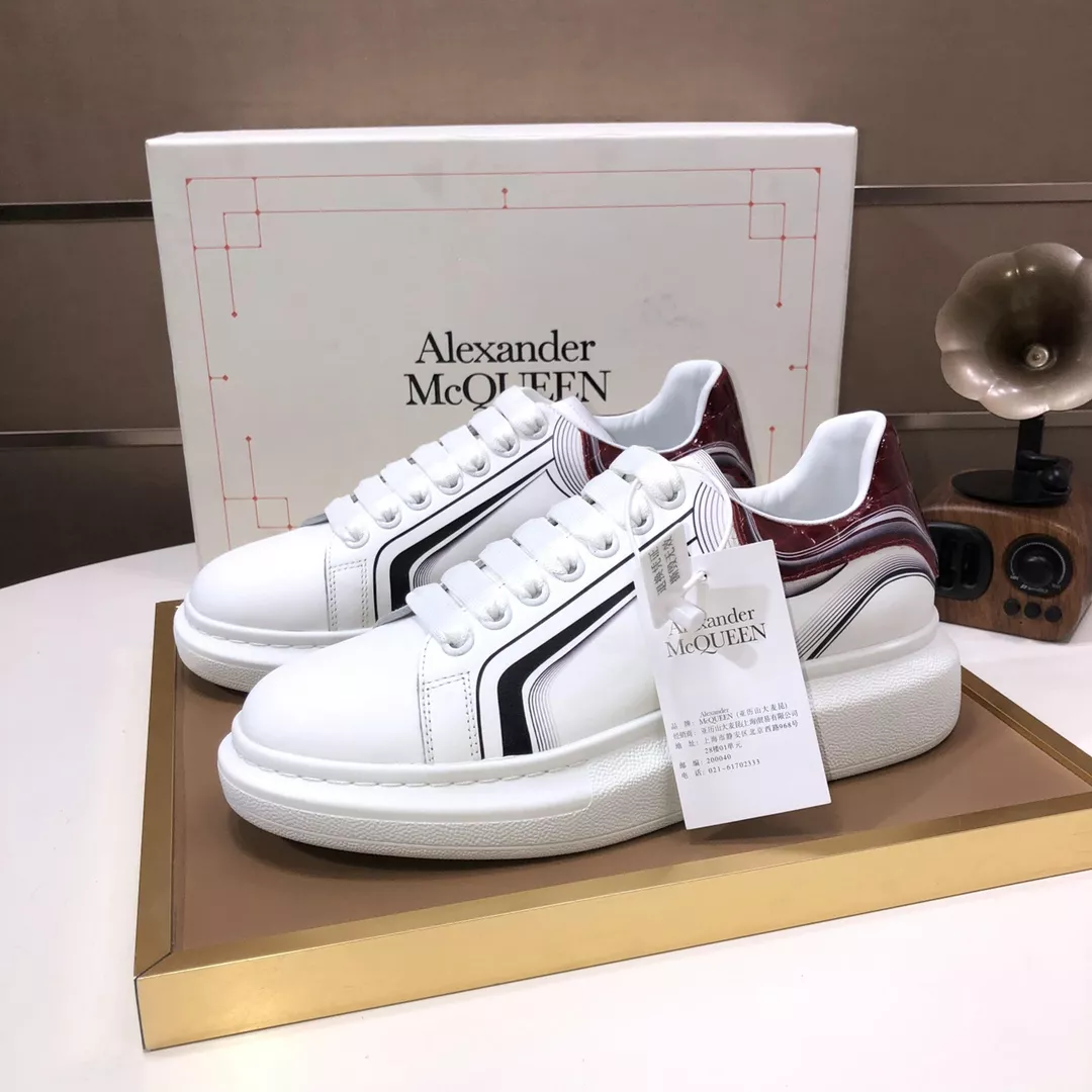 Alexander McQueen Casual Shoes For Men Vibrant 6003