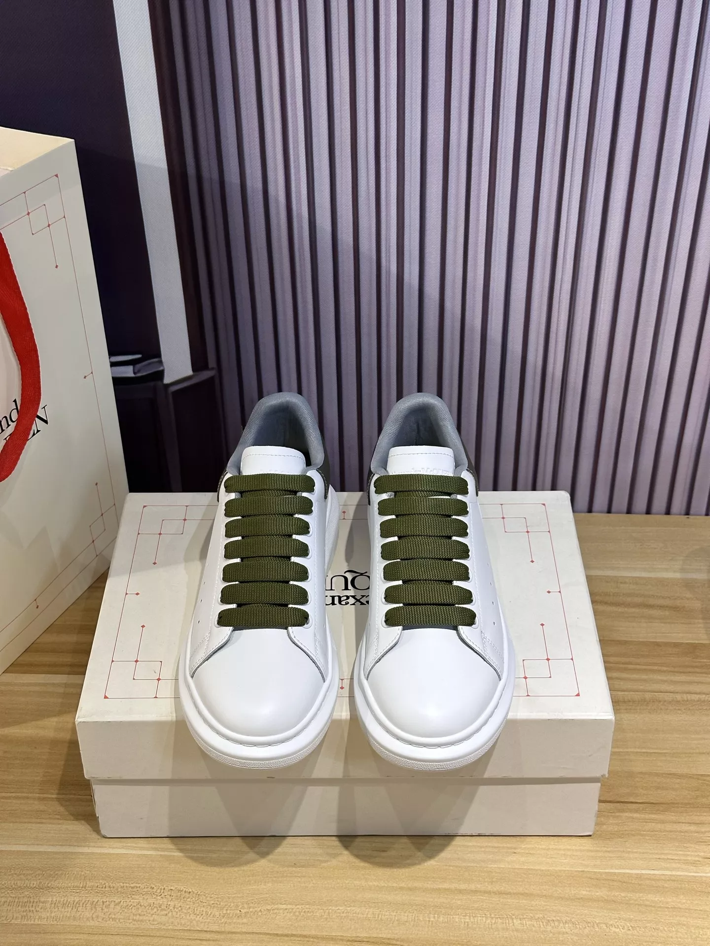 Alexander McQueen Casual Shoes For Women Cozy 133