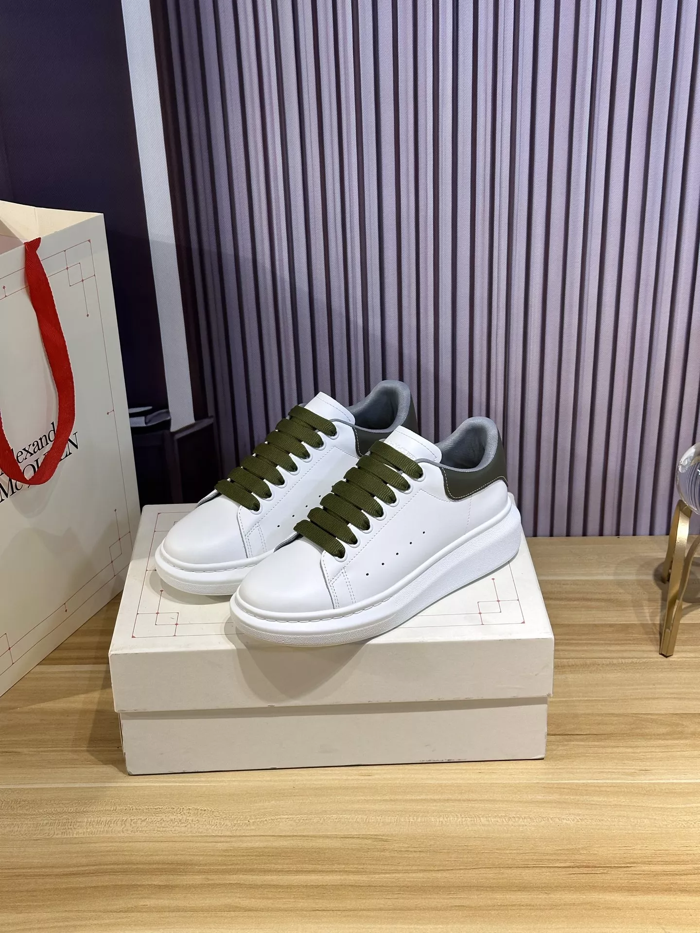 Alexander McQueen Casual Shoes For Women Cozy 133