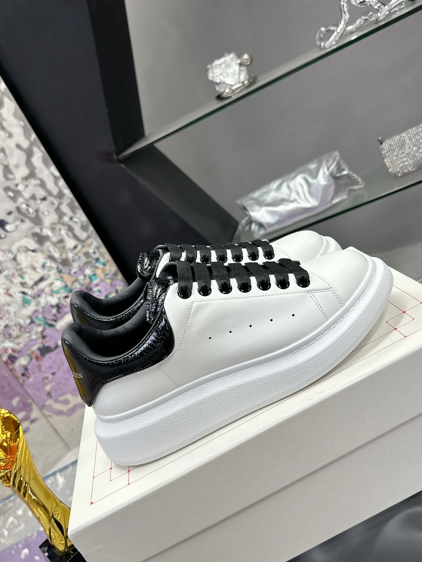 Alexander McQueen Casual Shoes For Women DailyWear 2764