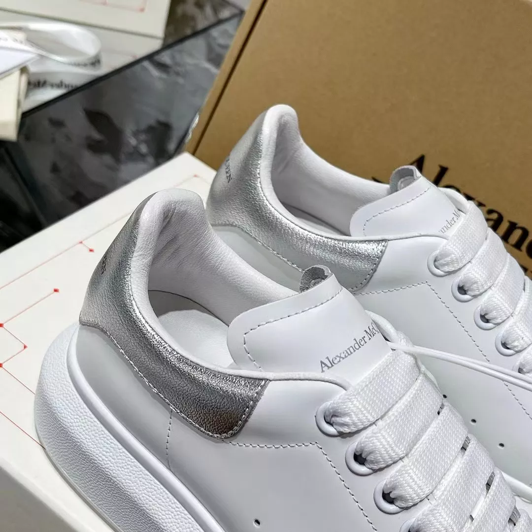Alexander McQueen Casual Shoes For Women Modern 5142
