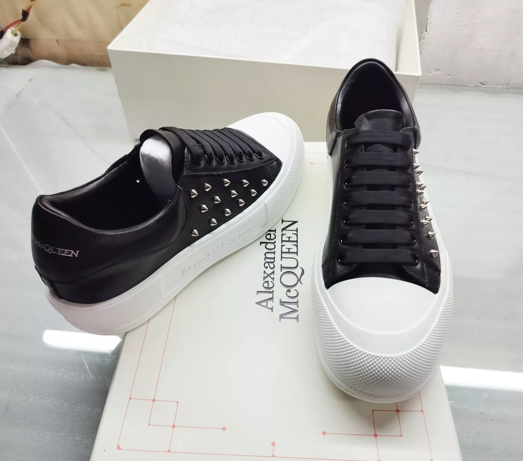 Alexander McQueen Casual Shoes For Women Practical 1756