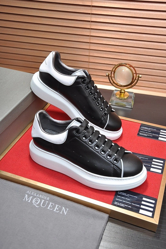 Alexander McQueen Casual Shoes For Women Practical 3512