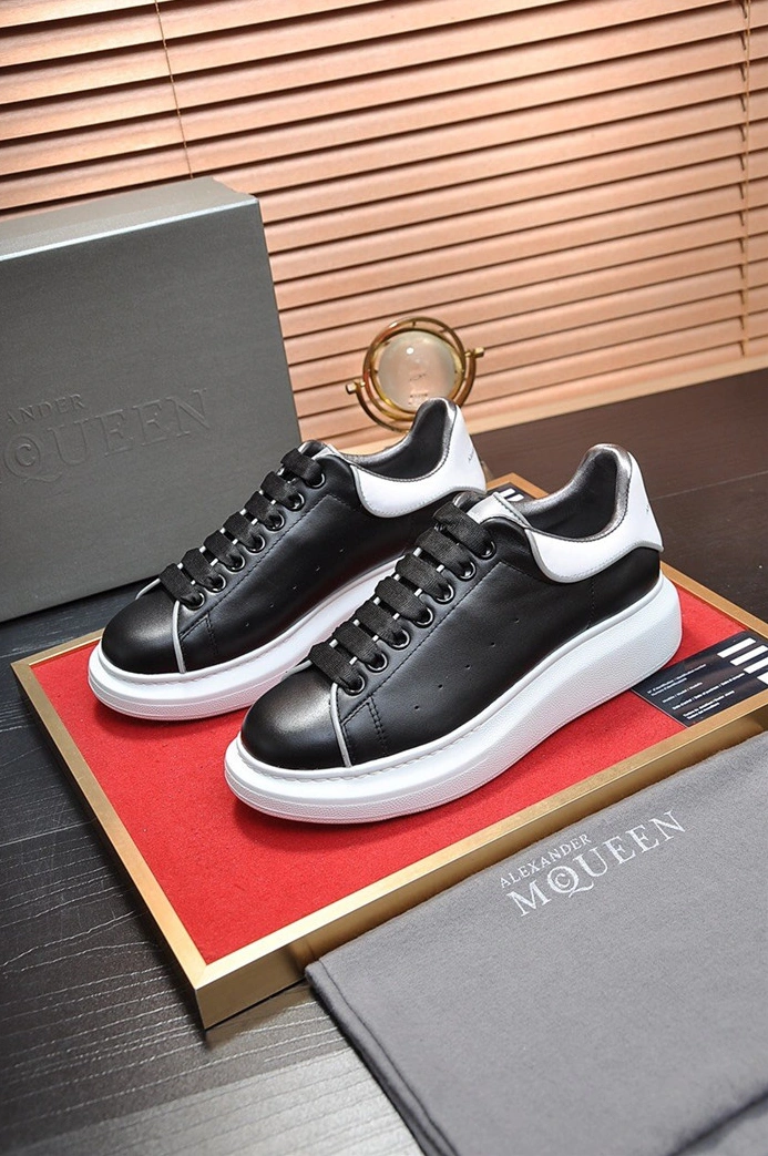Alexander McQueen Casual Shoes For Women Practical 3512