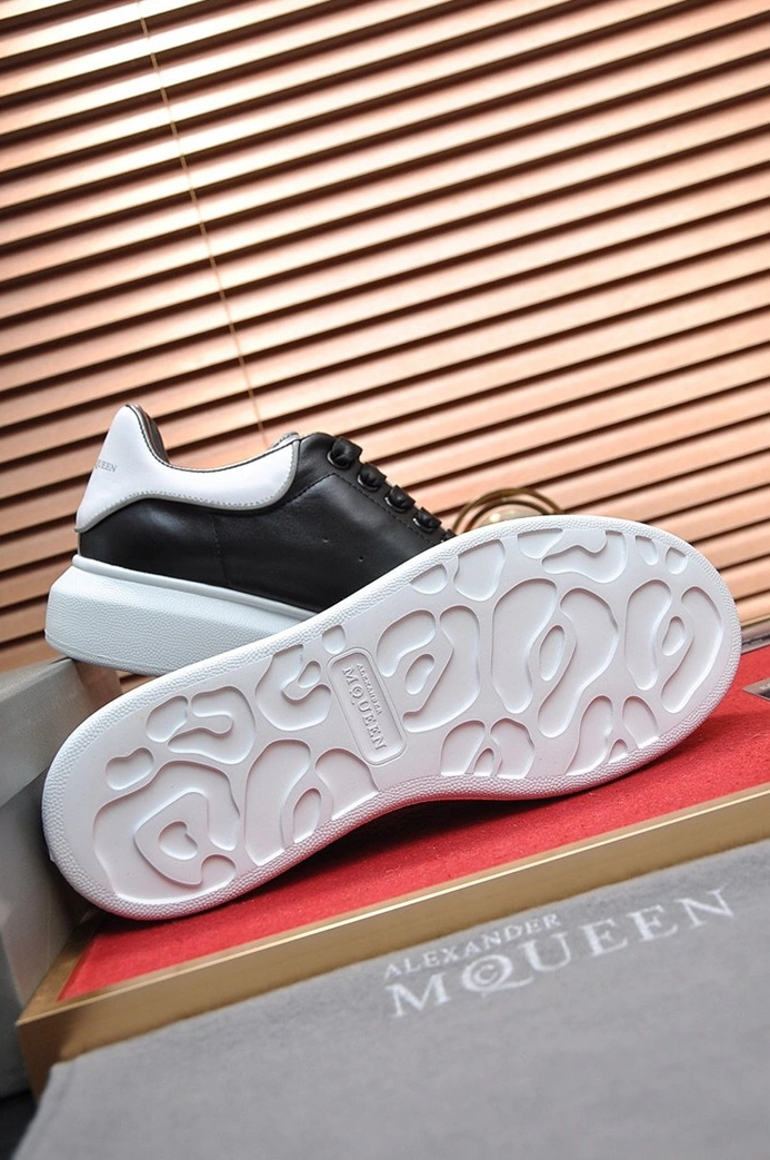 Alexander McQueen Casual Shoes For Women Practical 3512