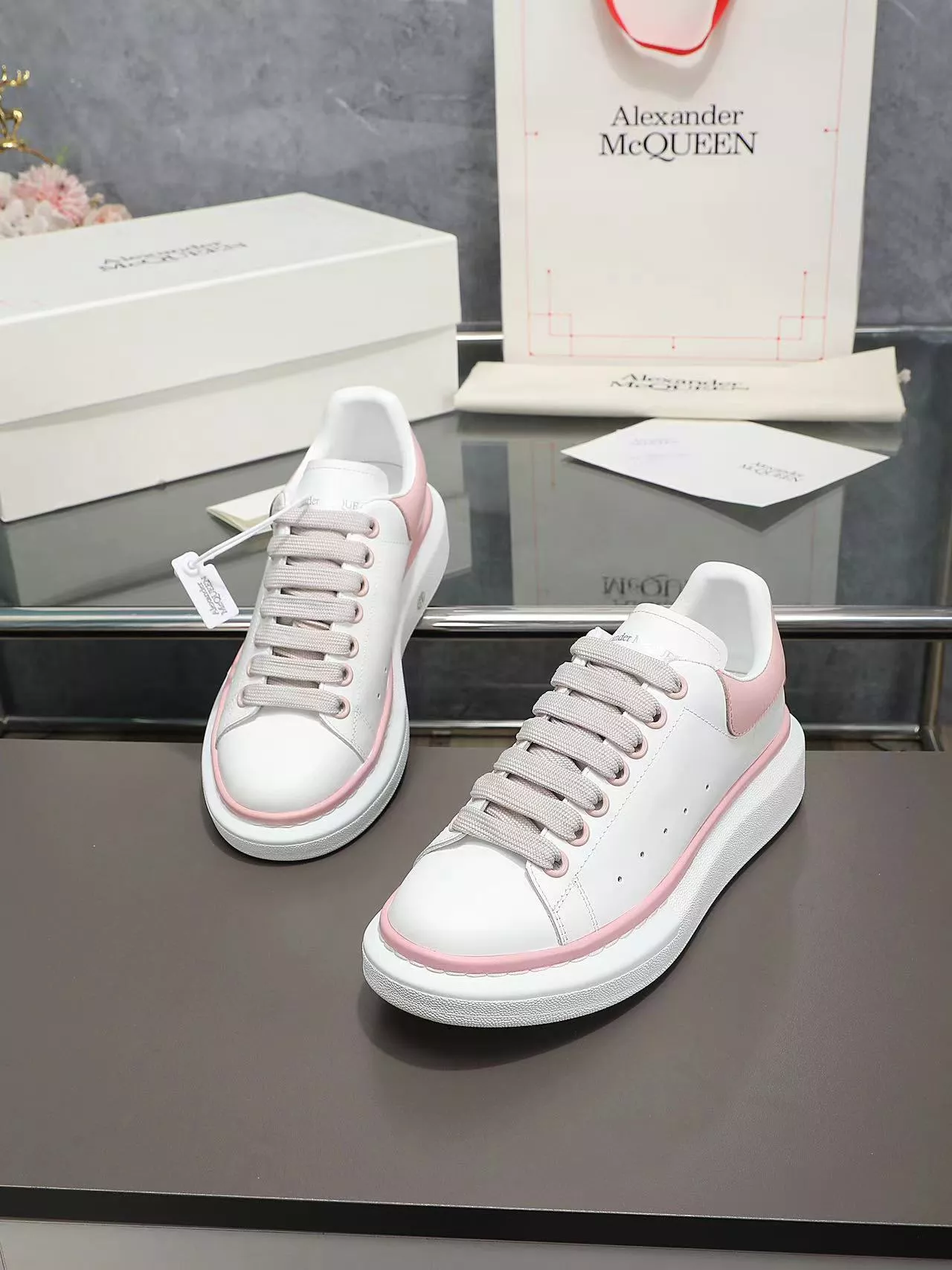 Alexander McQueen Casual Shoes For Women Practical 4933