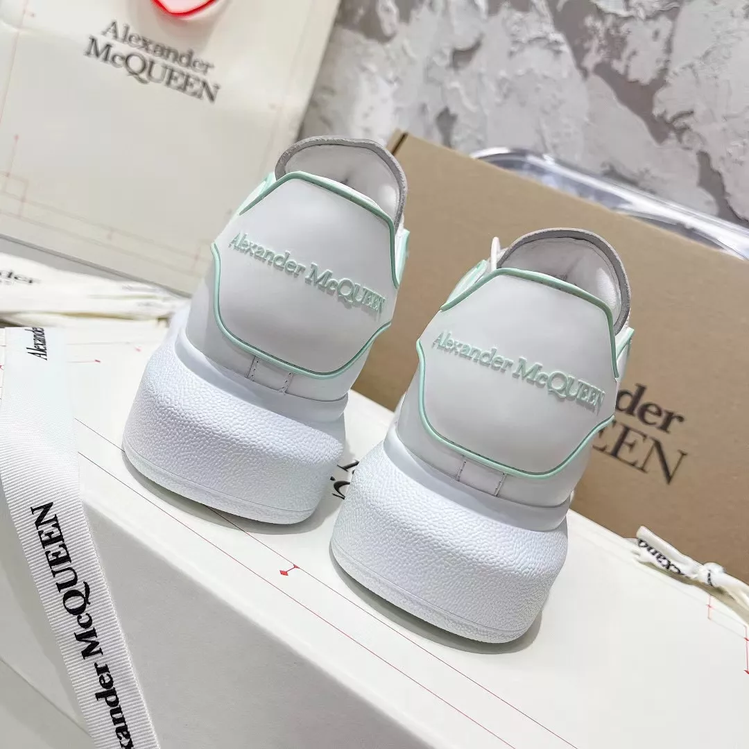 Alexander McQueen Casual Shoes For Women Timeless 5197