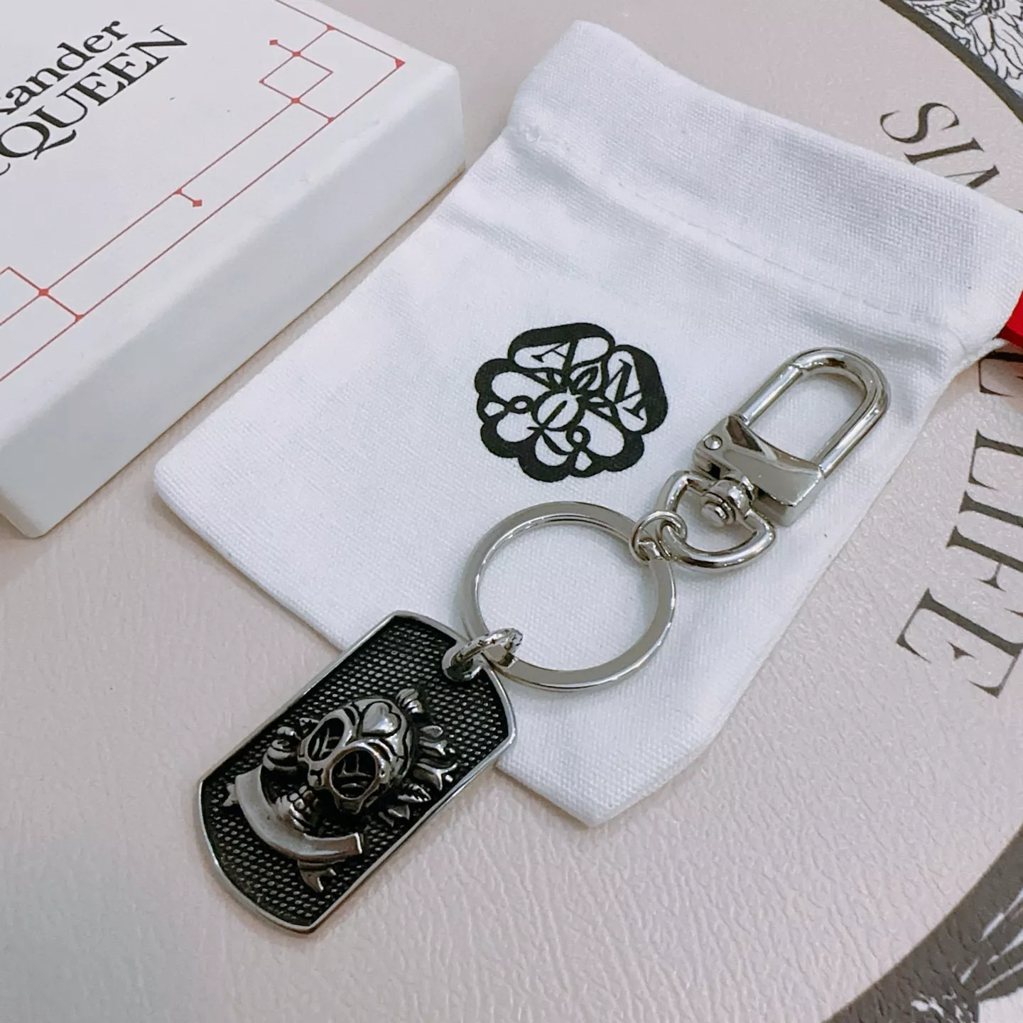 Alexander McQueen Key Holder And Bag Buckle SmartChoice 3334