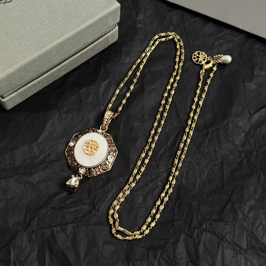 Alexander McQueen Necklaces Affordable 7098
