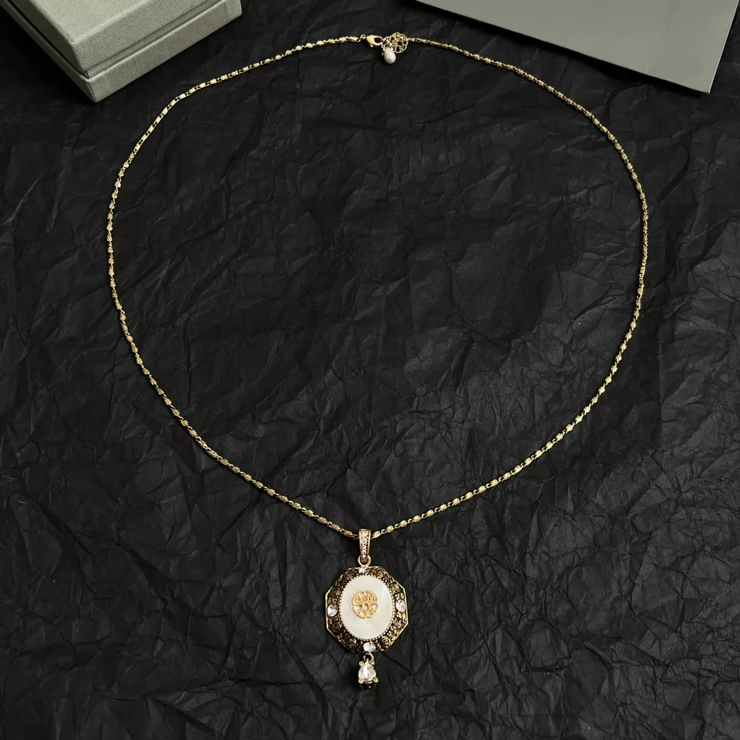 Alexander McQueen Necklaces Affordable 7098