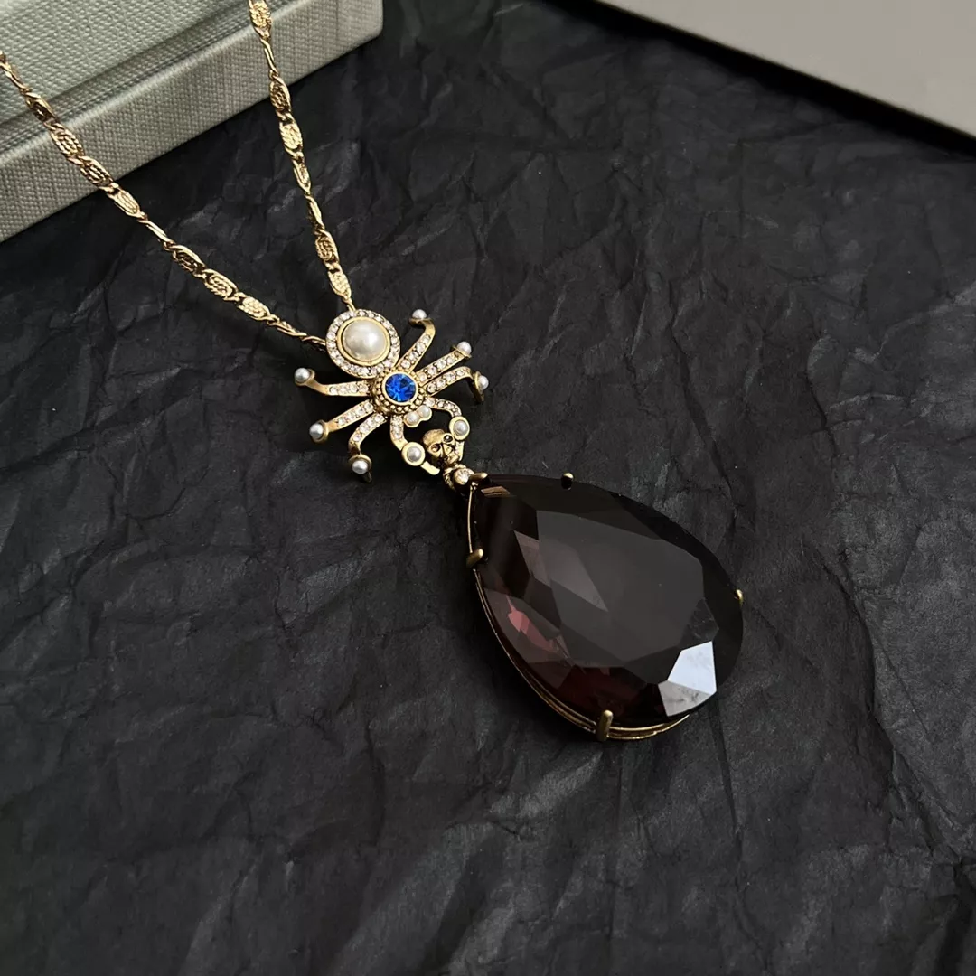 Alexander McQueen Necklaces AllSeason 1752