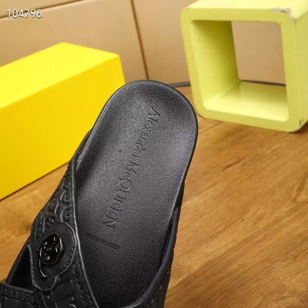 Alexander McQueen Slippers For Men Breathable 2280