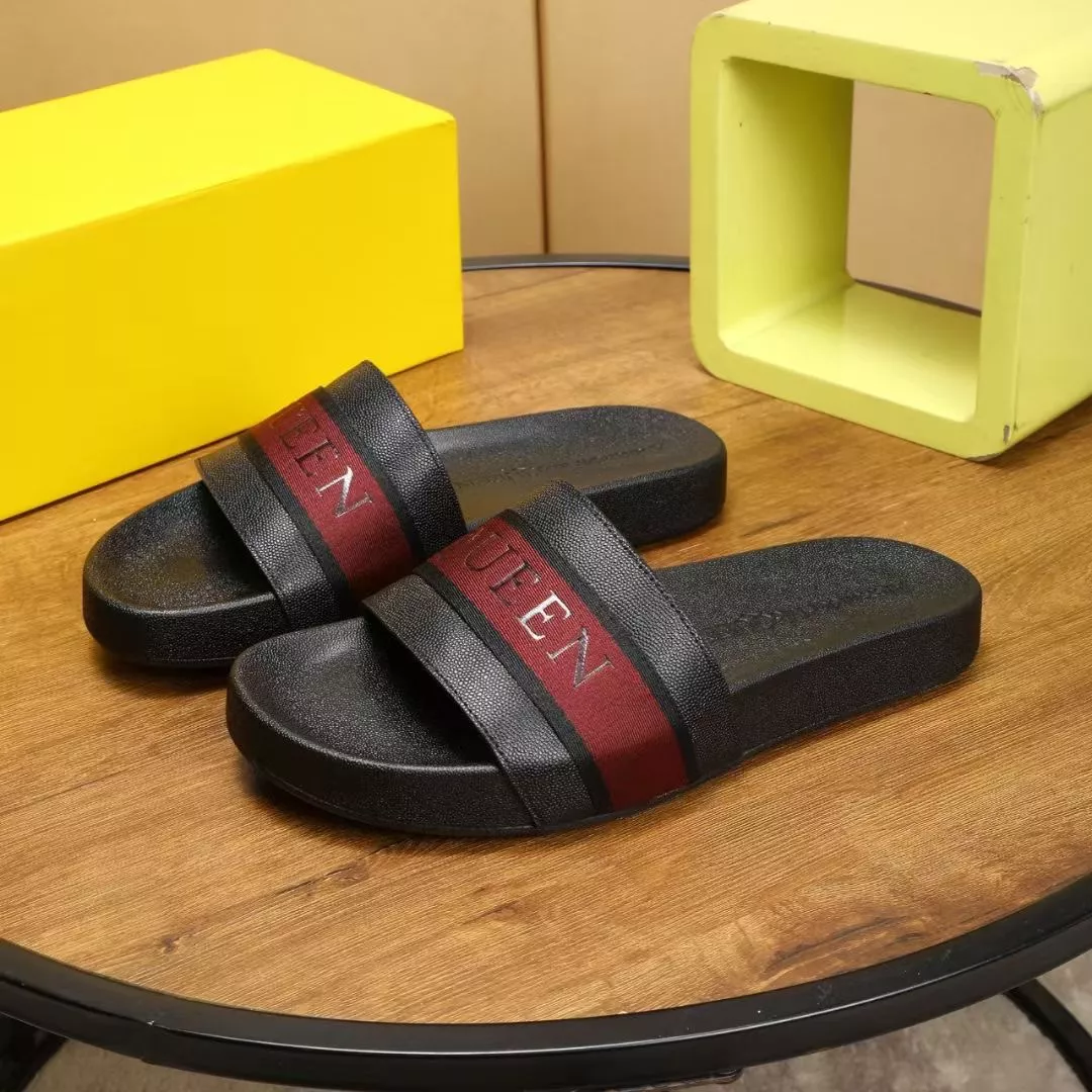Alexander McQueen Slippers For Men Practical 6512