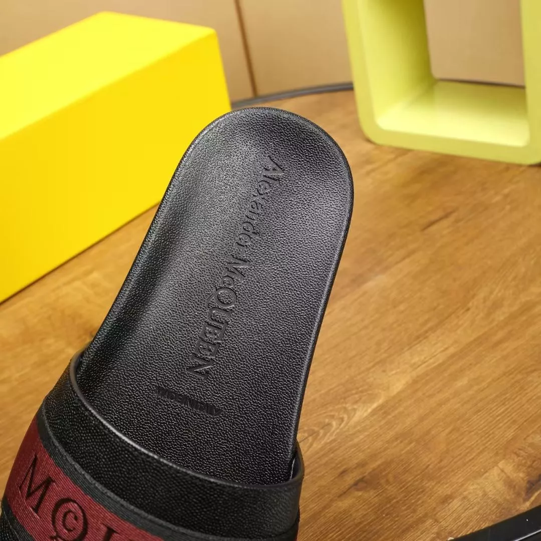 Alexander McQueen Slippers For Men Practical 6512