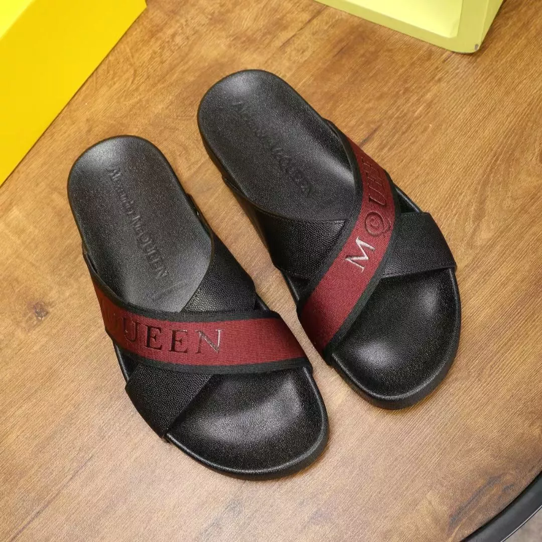 Alexander McQueen Slippers For Men Practical 8122