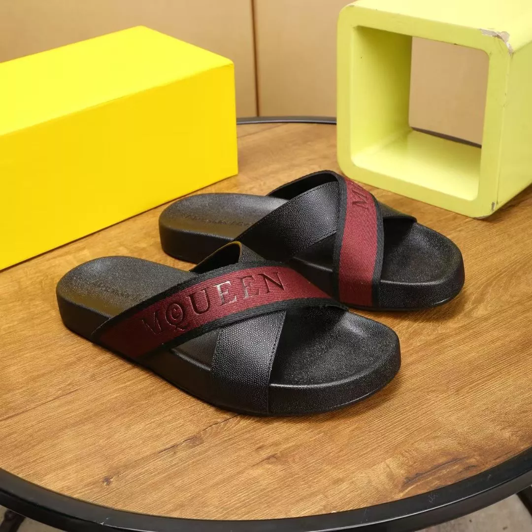 Alexander McQueen Slippers For Men Practical 8122